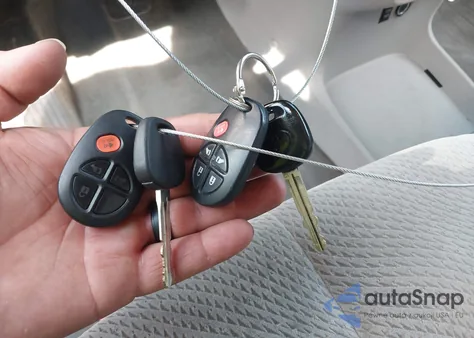 2013 Toyota Sienna Le V6 8 Passenger из США, поврежденный, VIN 5TDKK3DCXDS342714